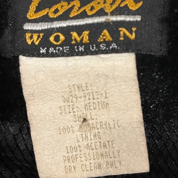 Elegant Black Teddy Jacket - Picture 9 of 9